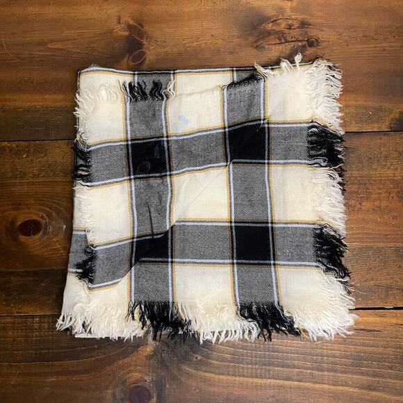 COACH NEW YORK Horse & Carriage Wool Plaid Scarf White Black Square 54" x 54" - Picture 5 of 6